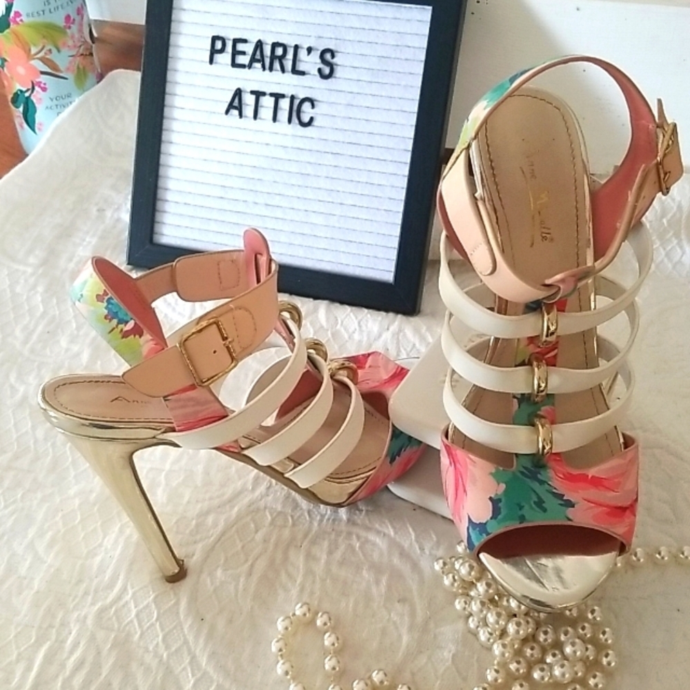 Anne Michelle heels